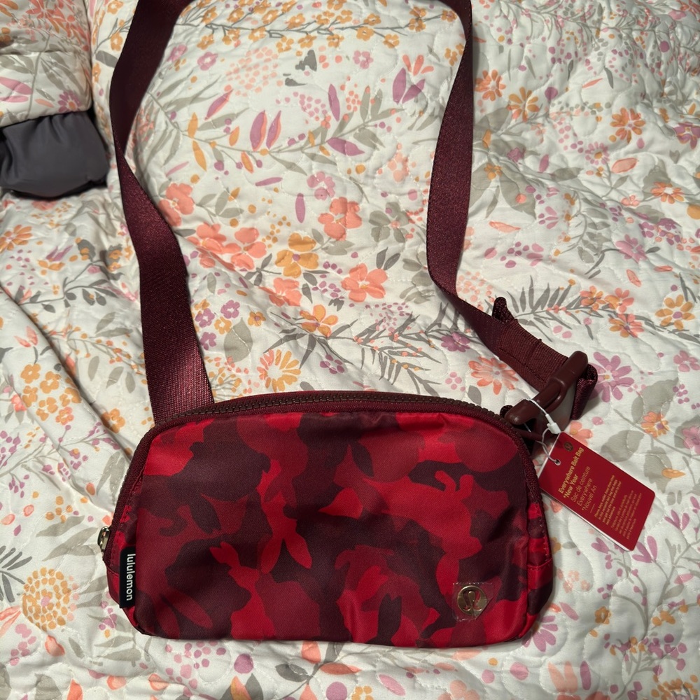 Lululemon belt bag!